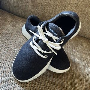 Le Mouton Lace-up walking shoes sz9